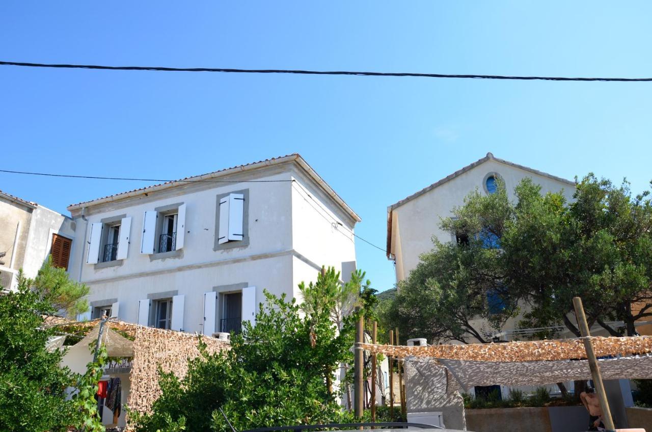 Apartments Martamare Martinšćica Exterior foto