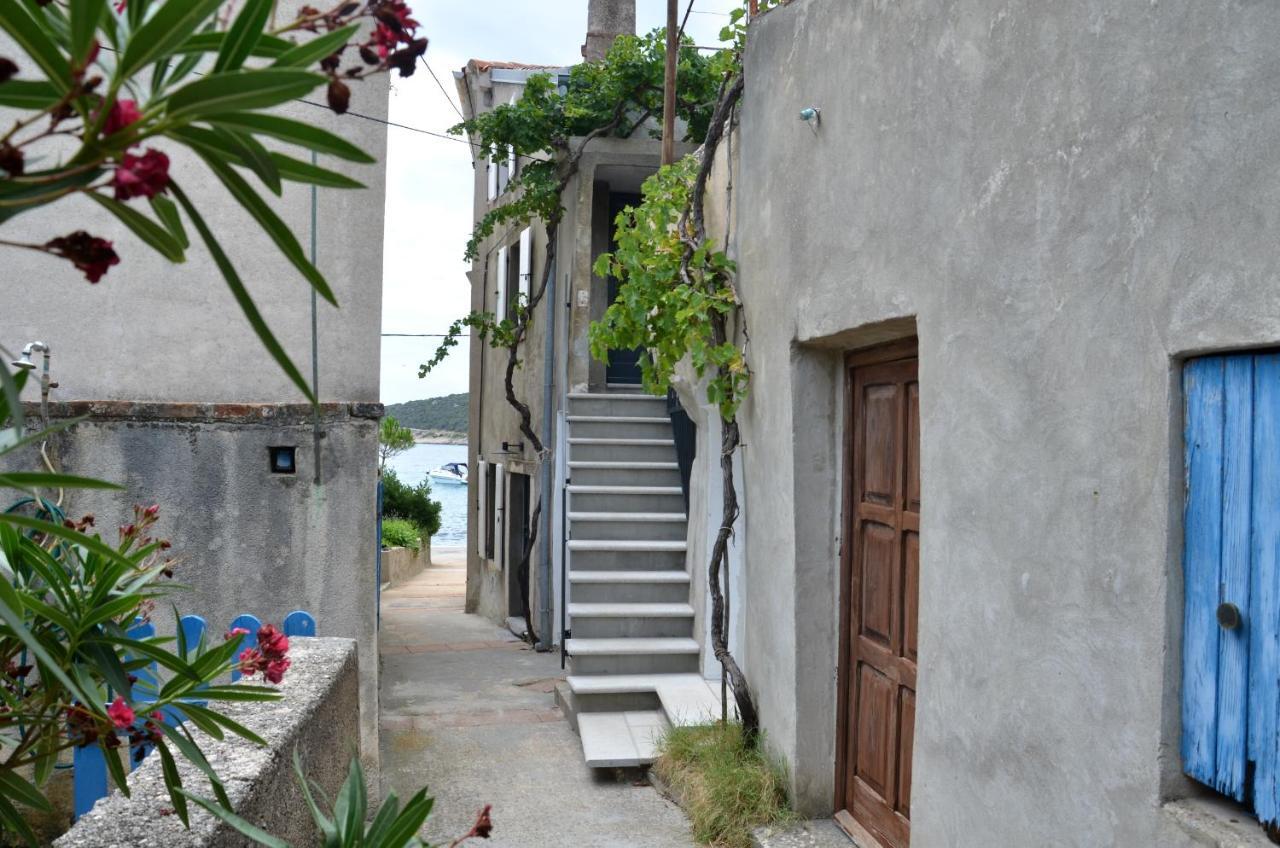 Apartments Martamare Martinšćica Exterior foto